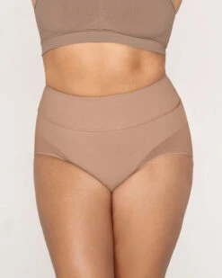 High-waisted Classic Shaping Brief -Tempt Lingerie Shop 012841L 852 1200x1500 2022 REN 1