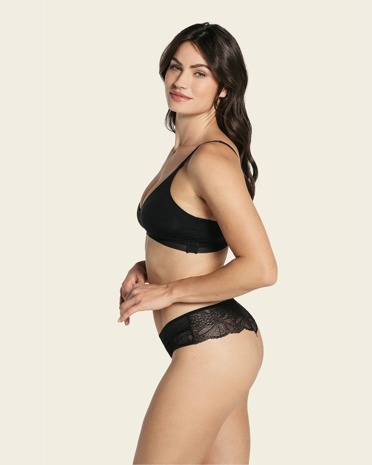 Scalloped Lace Cheeky Hiphugger Knicker 3 Scalloped Lace Cheeky Hiphugger Knicker - Image 3