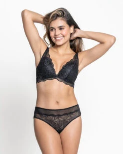 Scalloped Lace Wireless Bralette -Tempt Lingerie Shop 091012 700 1200x1500 2022 UPD 3