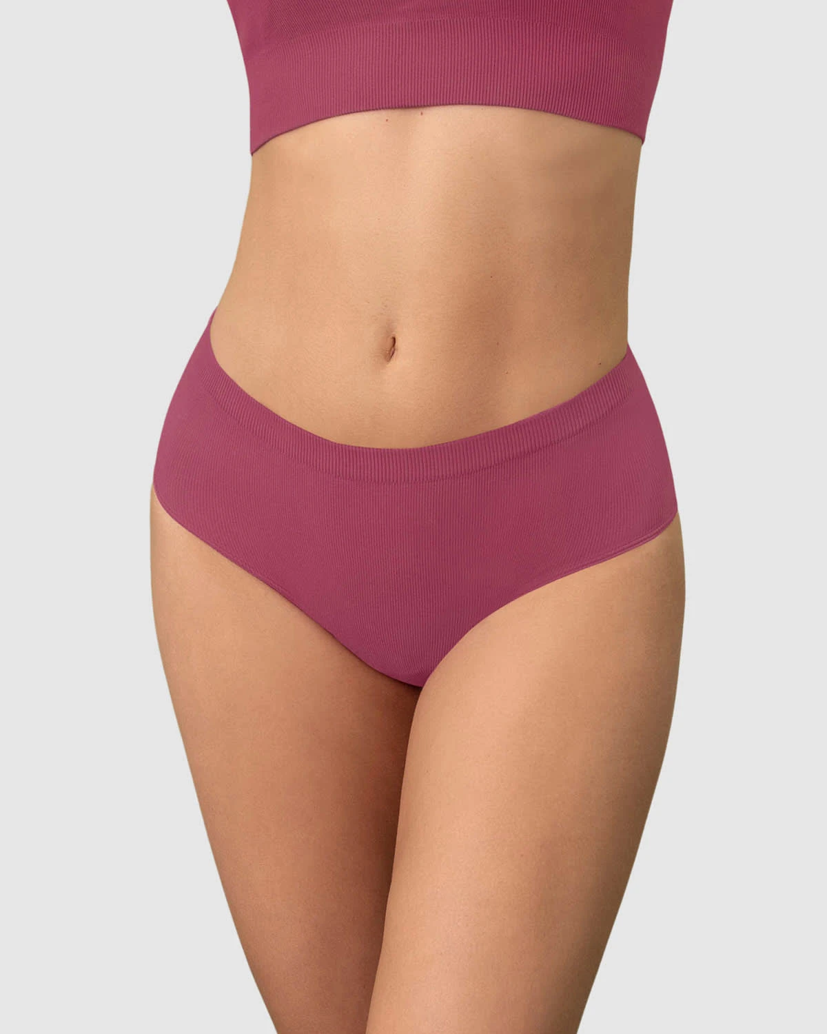 High-Tech Seamless Mid-Rise Cheeky Knicker 2 High-Tech Seamless Mid-Rise Cheeky Knicker - Image 2