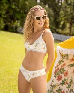 2-Pack Super-Soft Low-Rise Cheeky Knickers -Tempt Lingerie Shop 12989X2 S06 1200X1500 5