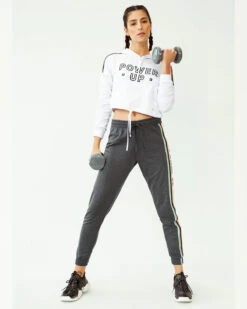 Short-Cut String Hoodie Sport Silhouette -Tempt Lingerie Shop 195366 000 1200X1500 4