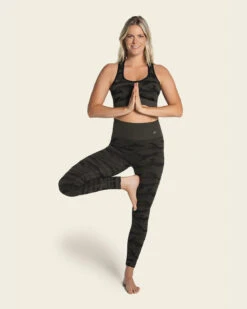 Reversible High-tech Seamless Sports Bra -Tempt Lingerie Shop 195369 695 1200x1500 2023 4