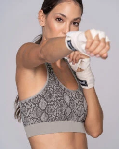 Reversible High-tech Seamless Sports Bra -Tempt Lingerie Shop 195369 750 1200X1500 4