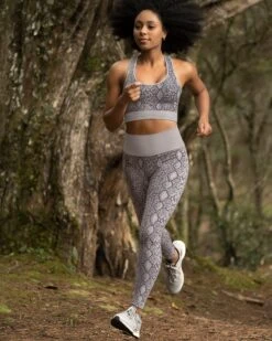 Reversible High-tech Seamless Sports Bra -Tempt Lingerie Shop 195369 750 1200X1500 5