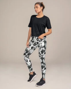 Active Mesh Shirt With Adjustable Ruching -Tempt Lingerie Shop 195402 700 1200X1500 4