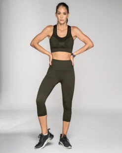 Seamless Capri LeggingQuick-Dry For Extra Breathability -Tempt Lingerie Shop 195558P 695 1200X1500 1