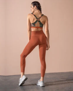 Sports Legging With Antibacterial Technology Infused With Aloe Vera 28 Sports Legging With Antibacterial Technology Infused With Aloe Vera -Tempt Lingerie Shop 195565 221 1200x1500 2021 4