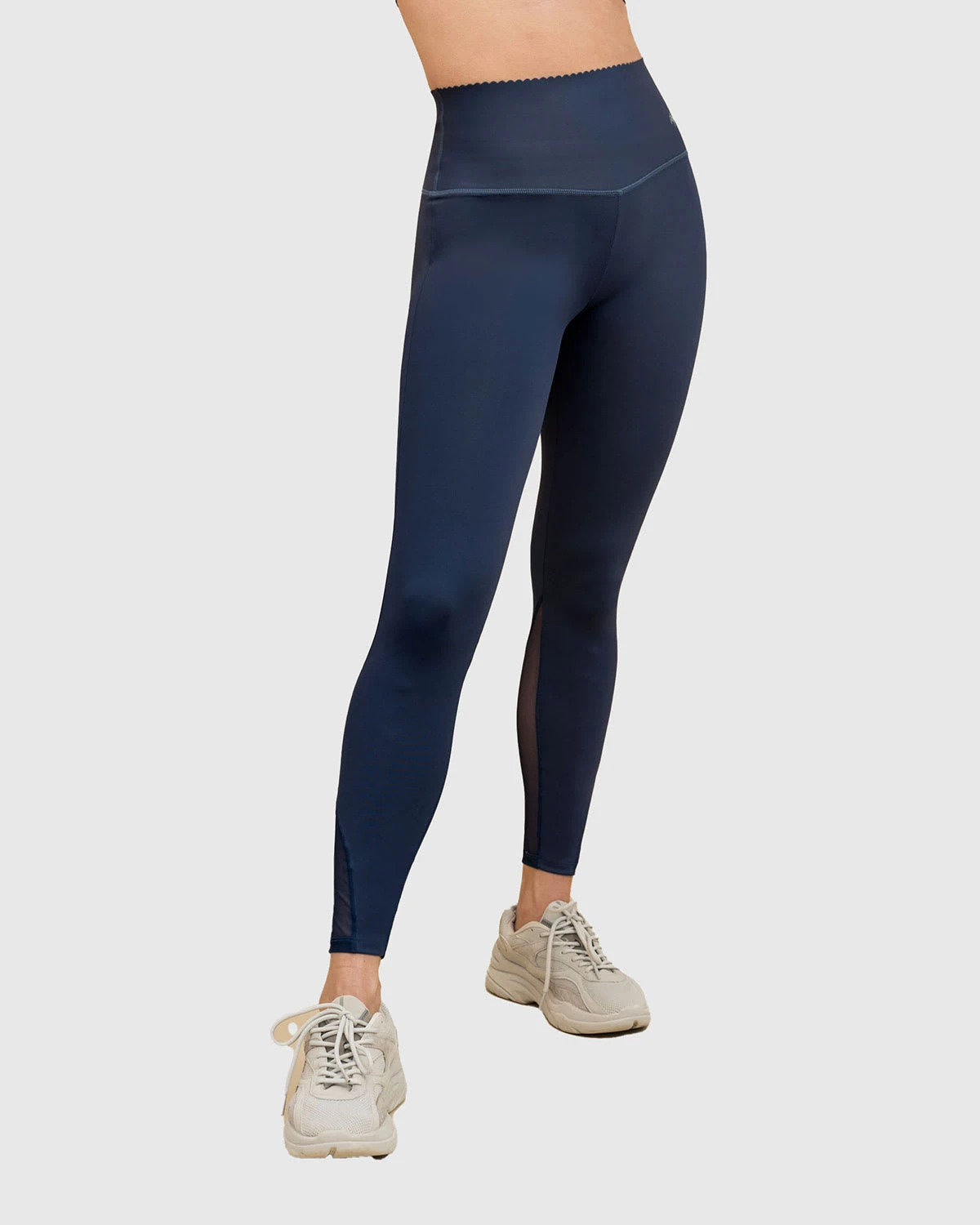 Sports Legging With Antibacterial Technology Infused With Aloe Vera 6 Sports Legging With Antibacterial Technology Infused With Aloe Vera - Image 6