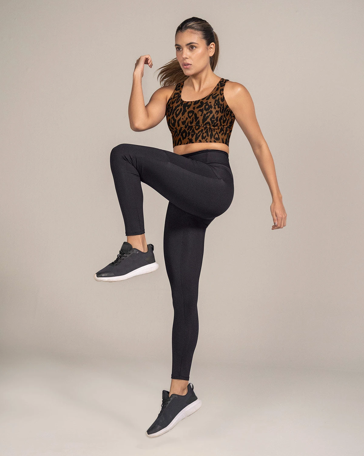 Shaper Legging With Double Side Pocket 3 Shaper Legging With Double Side Pocket - Image 3