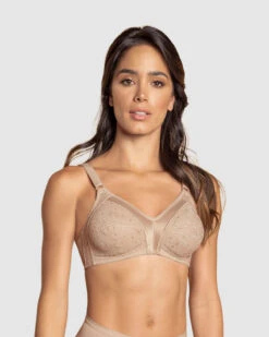 Full Coverage Bra In Lace With Smooth Control